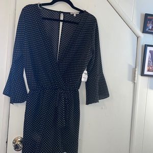 BRAND NEW Polka dot quarter sleeve tie waist romper